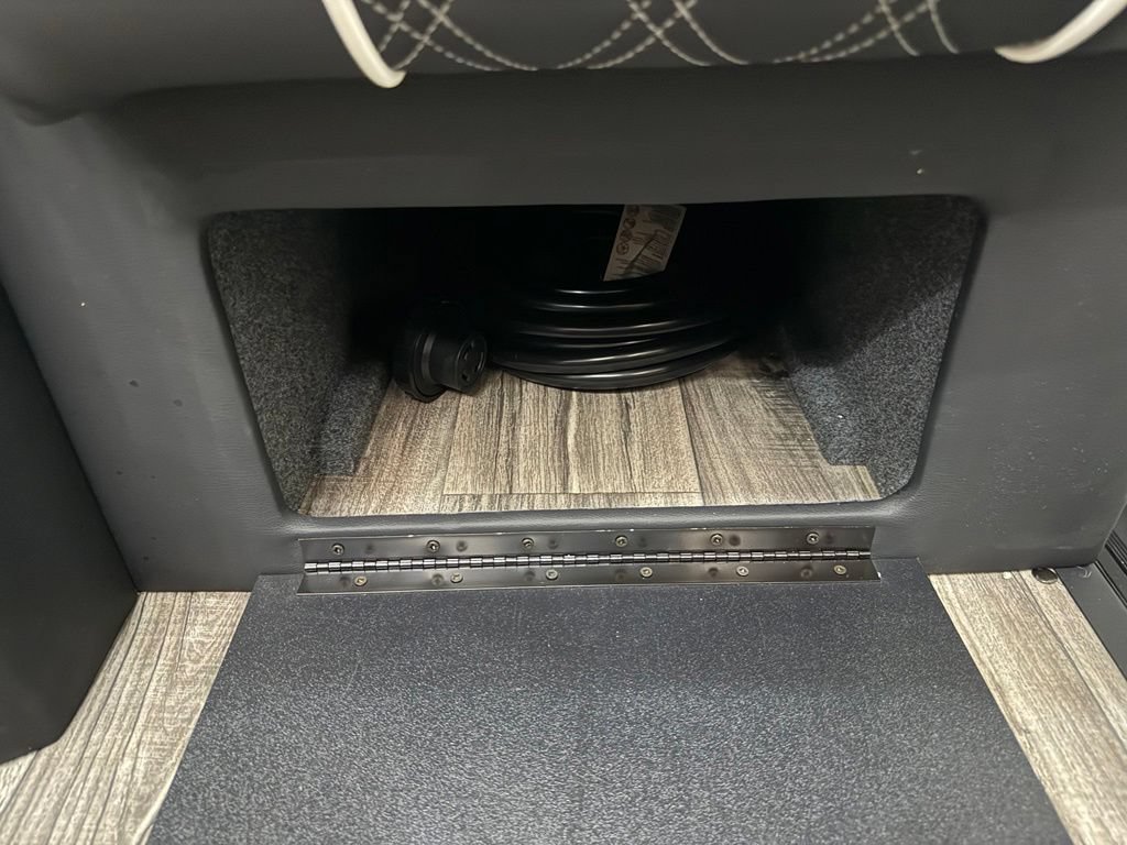 Used 2023 Mercedes-Benz Sprinter 3500 image 75