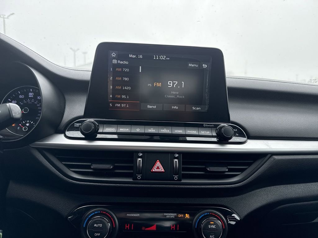 Used 2019 Kia Forte LXS image 12