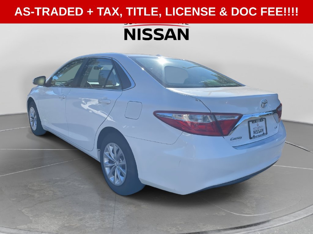 Used 2016 Toyota Camry LE w/ Moonroof Package FWD image 4
