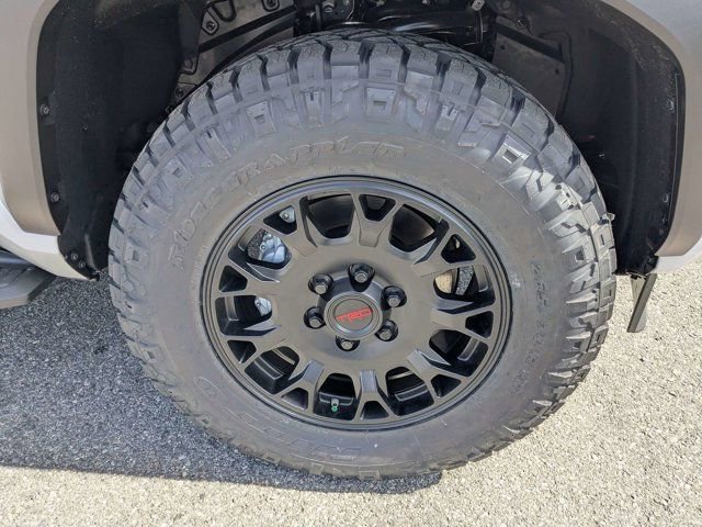 New 2026 Toyota 4Runner TRD Off-Road Premium AWD/4WD image 11