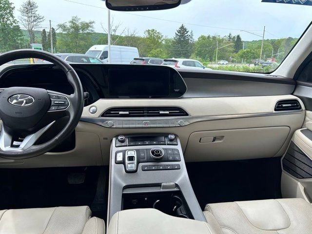 Used 2020 Hyundai Palisade Limited w/ Winter Weather Package AWD/4WD image 17
