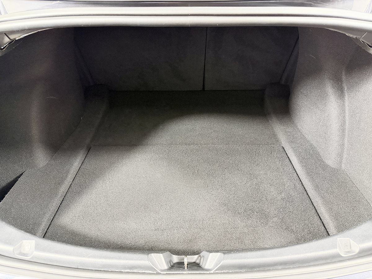 Used 2018 Tesla Model 3 Long Range RWD image 12