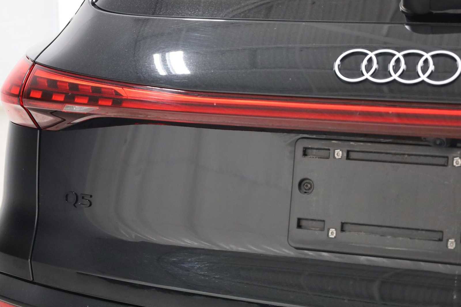 Certified 2025 Audi Q5 Premium Plus w/ Premium Plus image 8