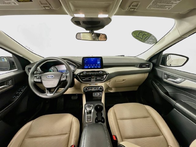 Used 2022 Ford Escape SEL FWD image 4