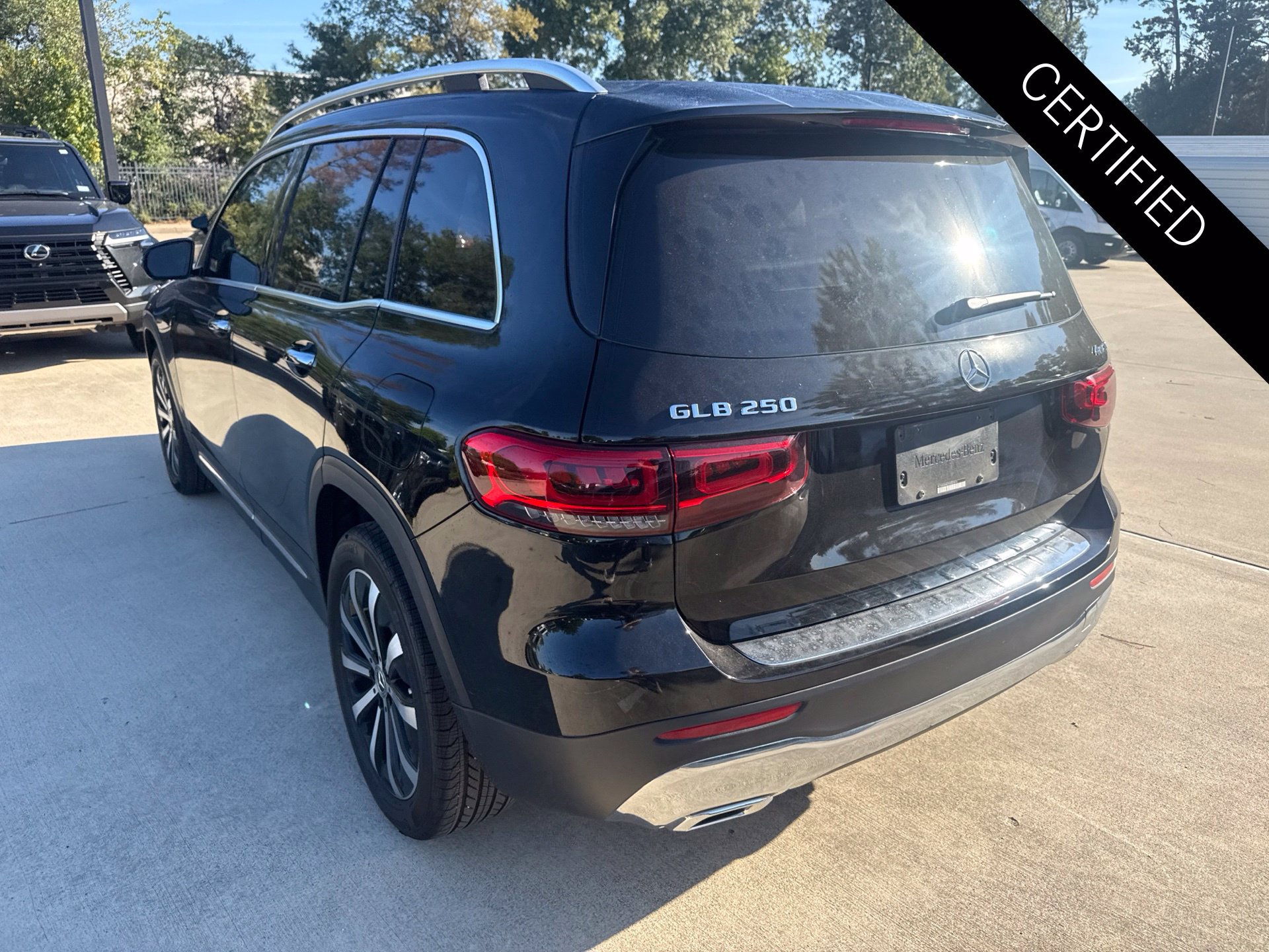 Certified 2023 Mercedes-Benz GLB 250 4MATIC image 6
