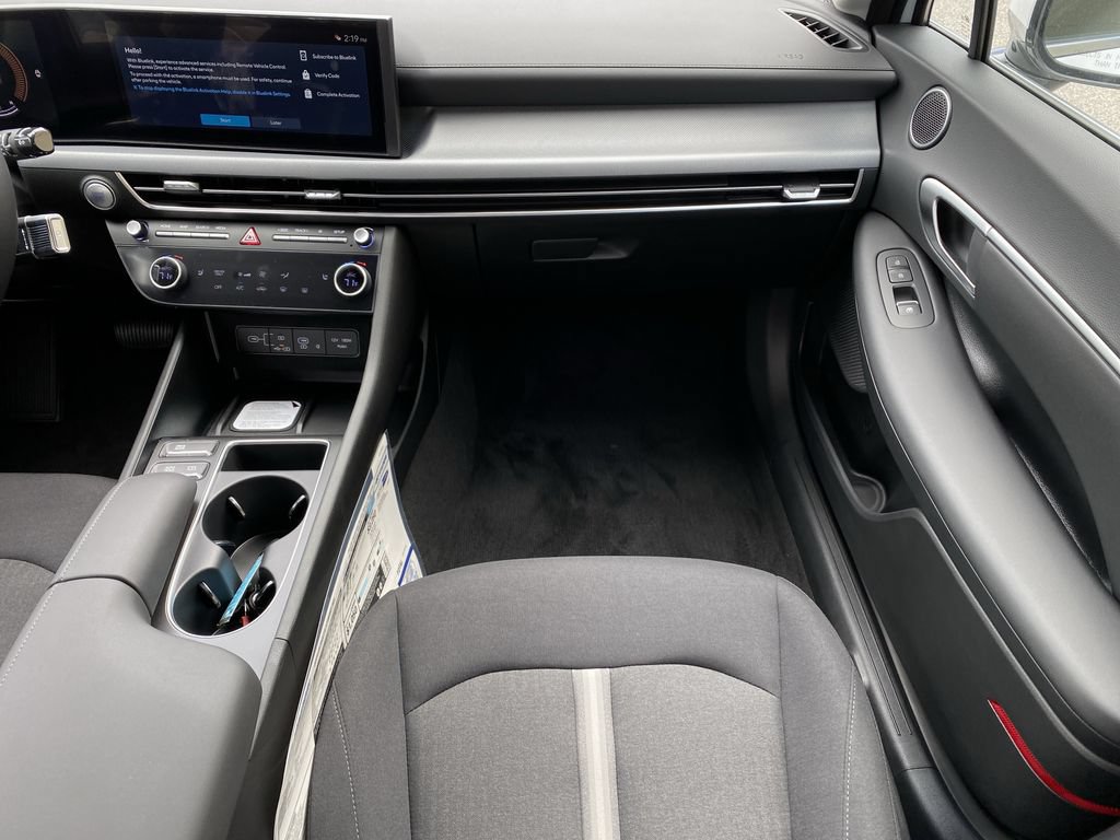 New 2026 Hyundai Sonata SEL FWD image 17