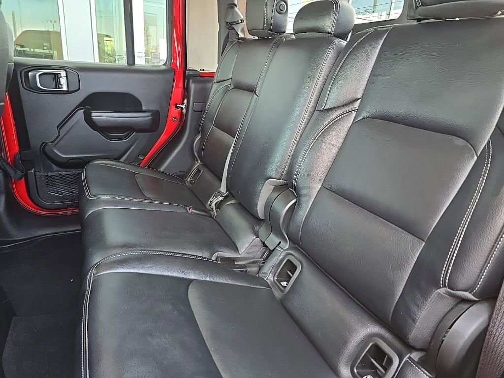 Used 2021 Jeep Gladiator Willys image 30