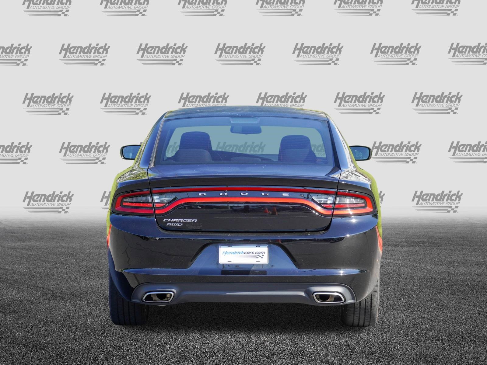 Used 2017 Dodge Charger SE AWD/4WD image 7