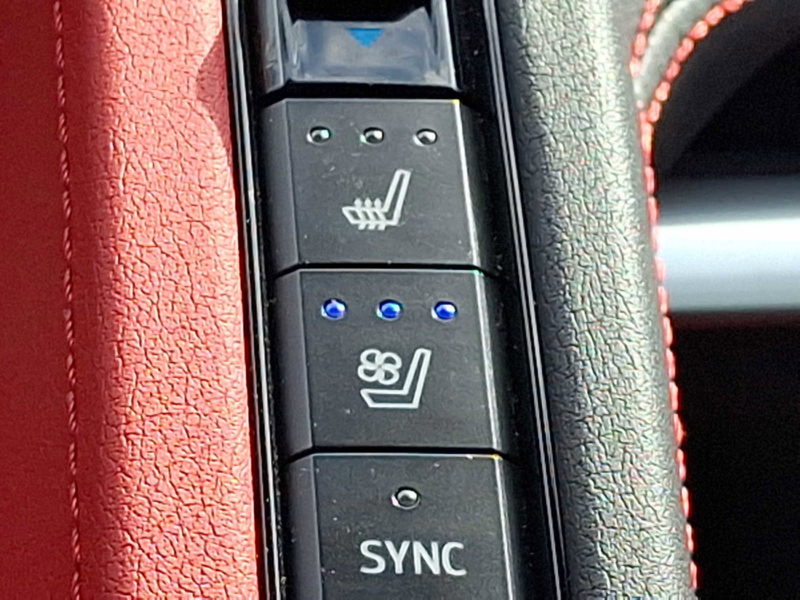 Used 2021 Chevrolet Corvette Stingray Preferred Cpe w/ Z51 Performance Package image 23