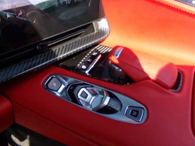 Used 2022 Chevrolet Corvette Stingray Premium Conv w/ Z51 Performance Package RWD image 18
