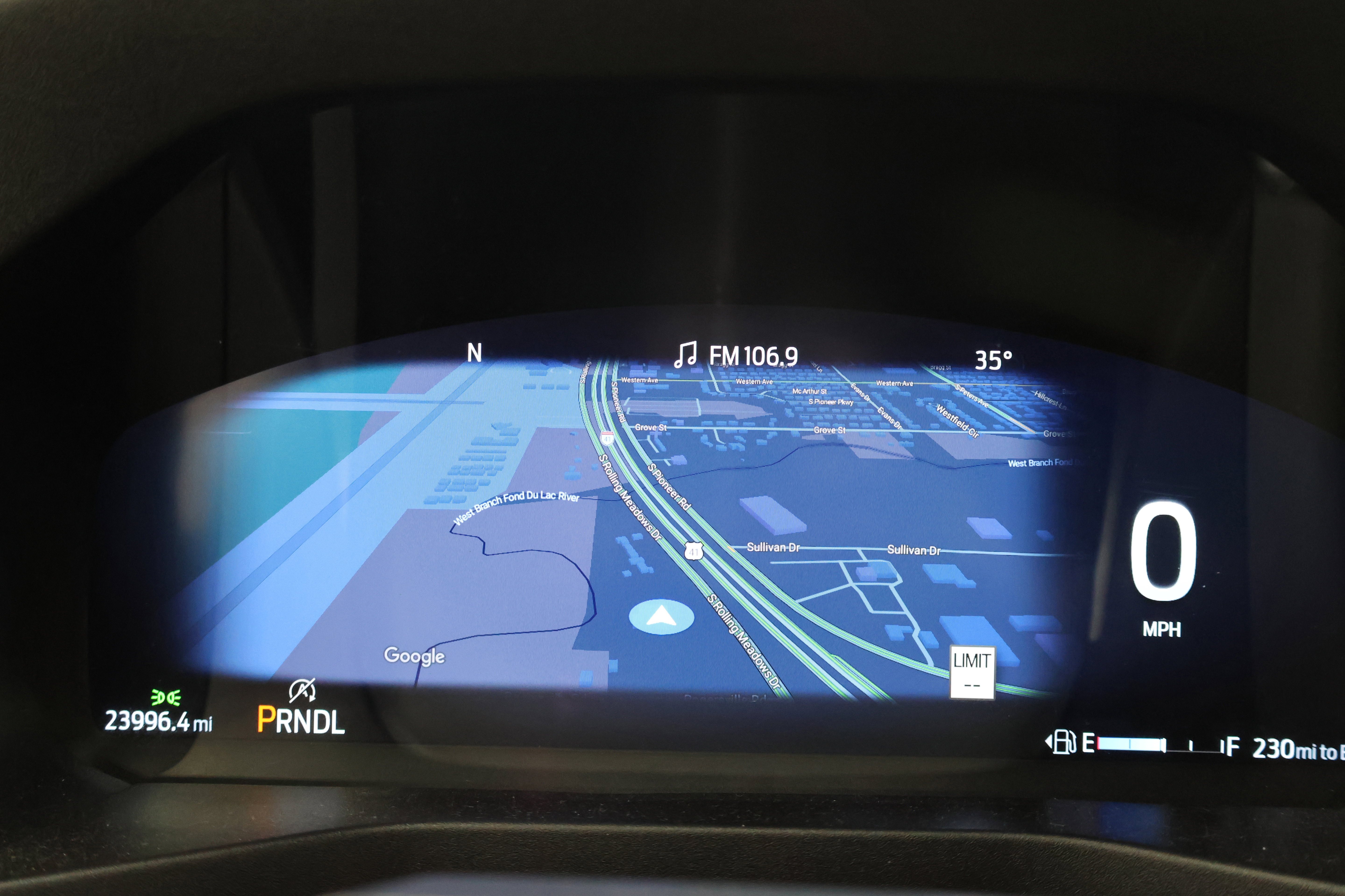 Used 2025 Ford Explorer ST-Line image 11