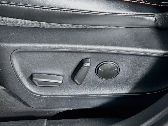 Used 2025 Ford Escape ST-Line AWD/4WD image 11