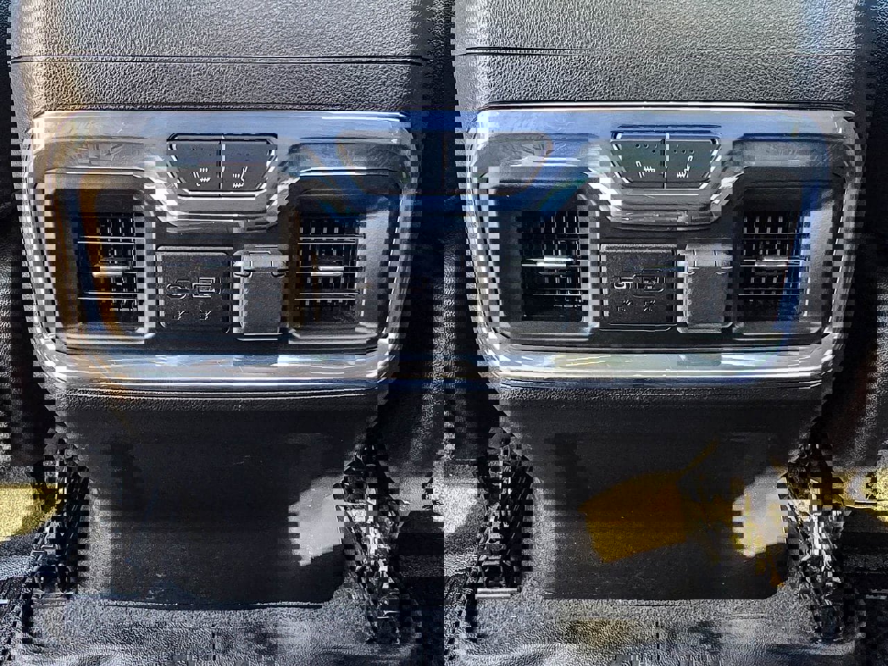 Used 2021 GMC Sierra 1500 SLT image 39