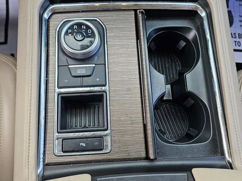 Certified 2023 Ford Expedition Limited image 20