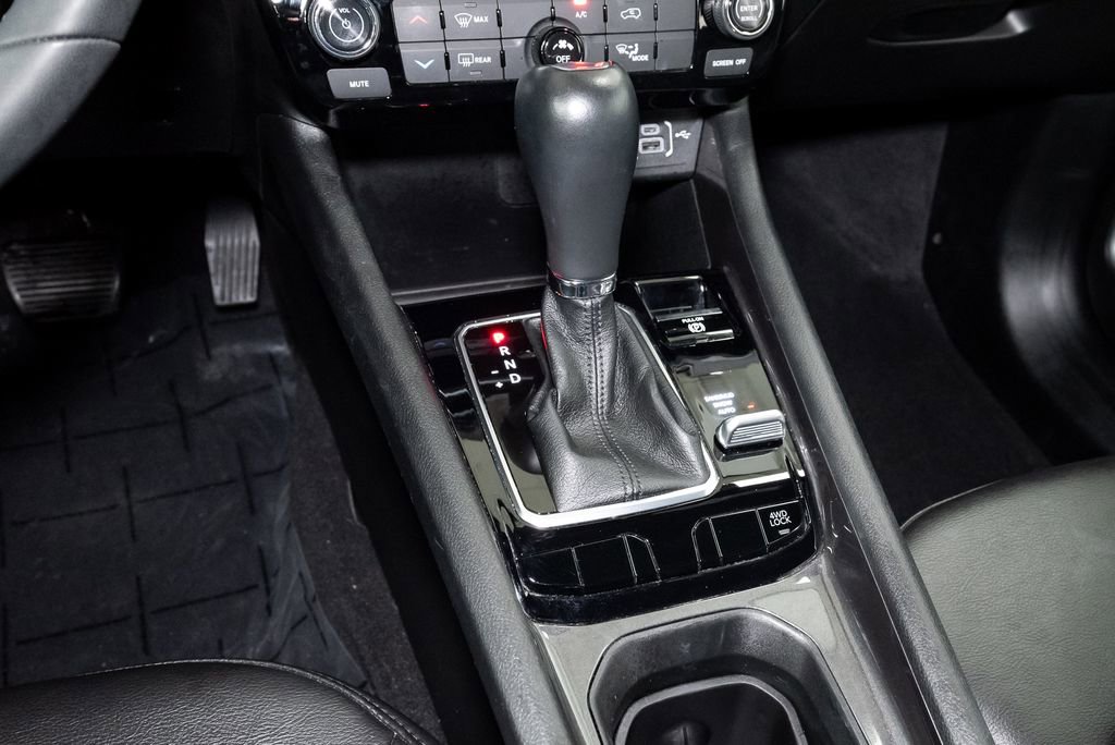 Used 2023 Jeep Compass Latitude image 21