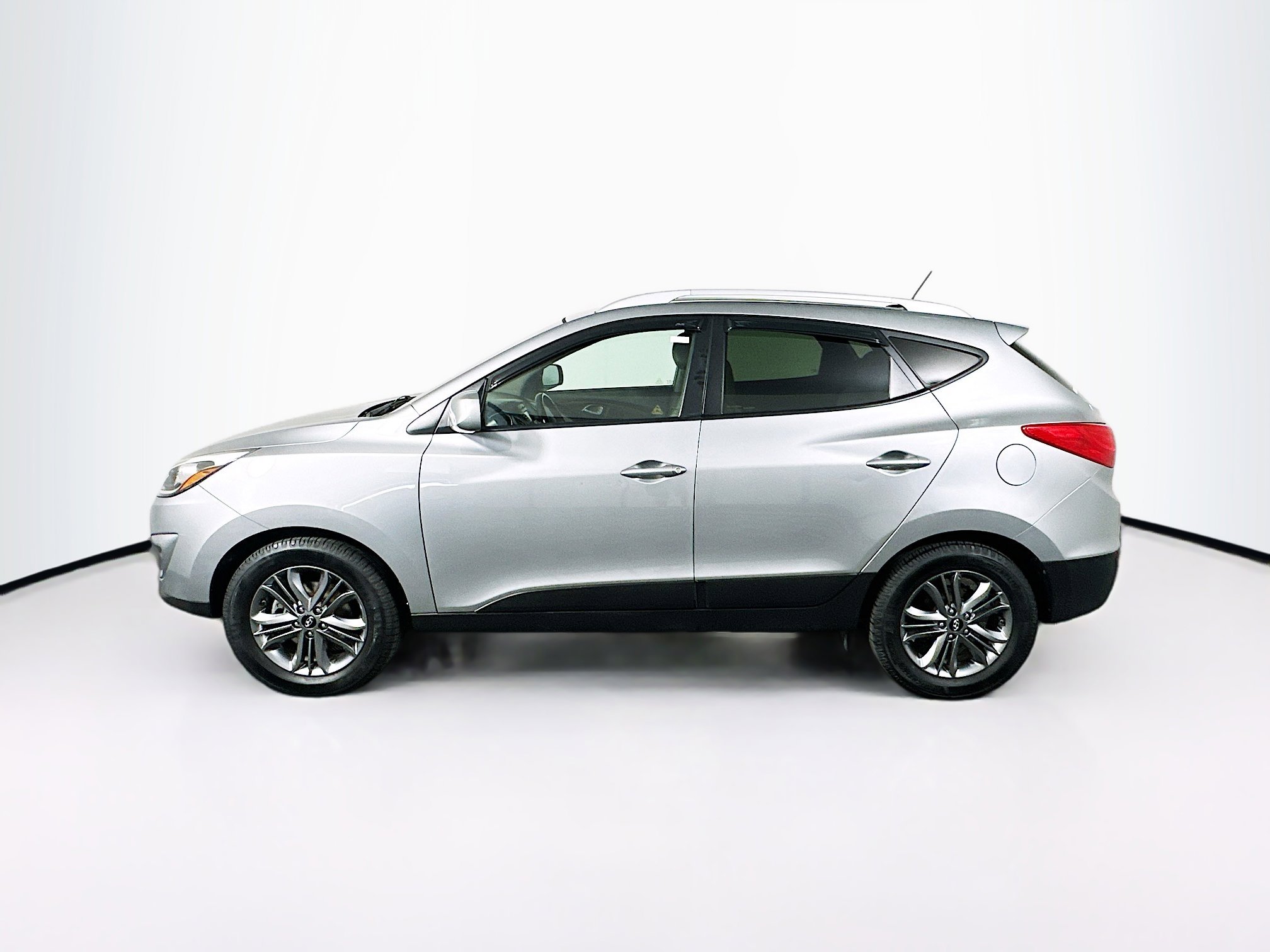 Used 2015 Hyundai Tucson SE image 4
