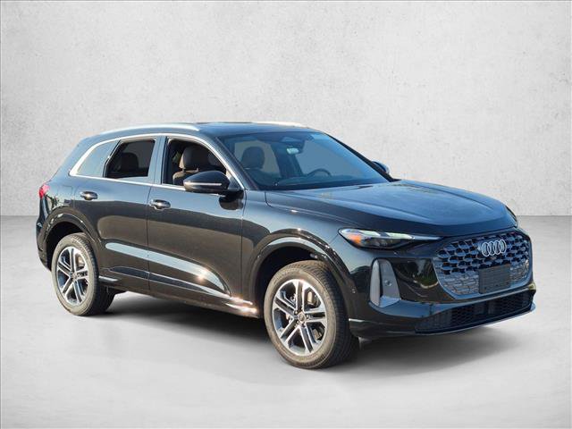 Certified 2025 Audi Q5 Premium w/ Convenience Package AWD/4WD image 3