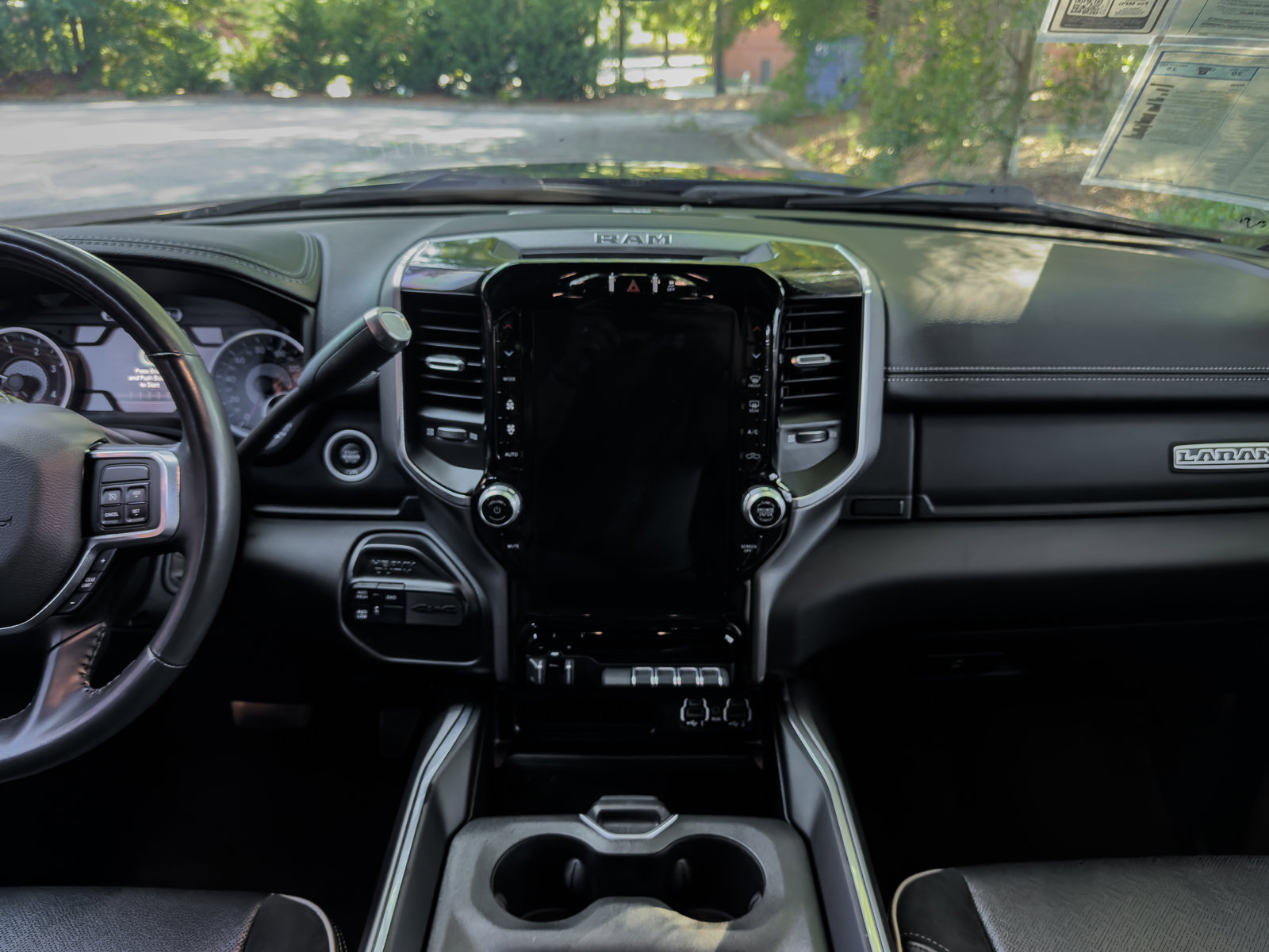 Used 2022 RAM 2500 Laramie AWD/4WD image 10