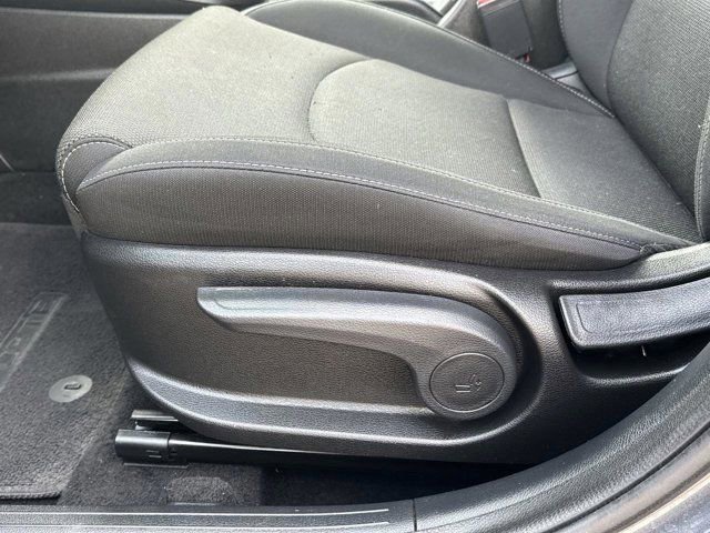 Used 2023 Kia Forte LXS w/ LXS Technology Package FWD image 18