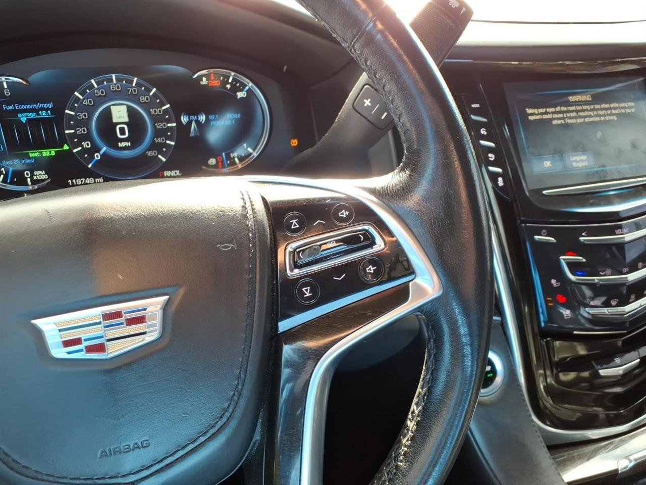 Used 2017 Cadillac Escalade Platinum image 14