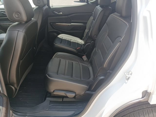 Used 2023 GMC Acadia Denali w/ Denali Ultimate Package FWD image 20