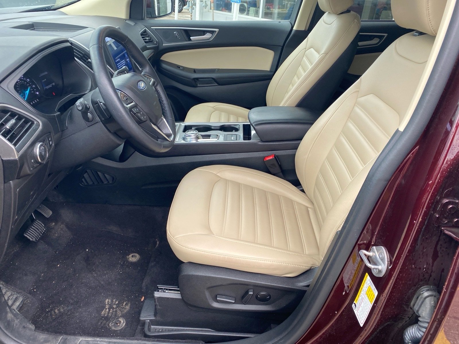 Used 2024 Ford Edge SEL w/ Convenience Package AWD/4WD image 9