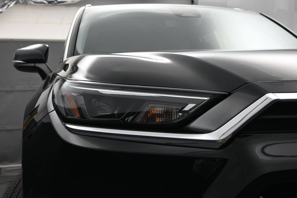 Used 2024 Toyota Grand Highlander AWD image 5