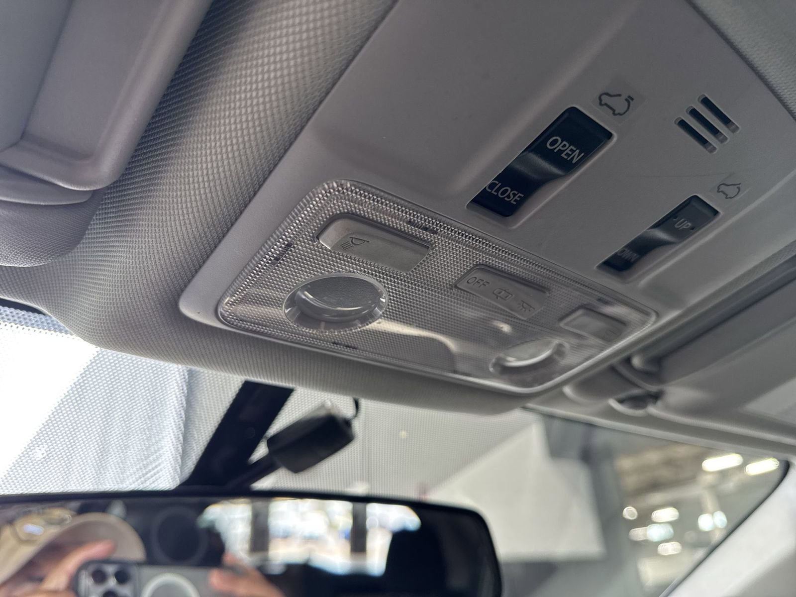 Used 2014 Toyota RAV4 XLE AWD/4WD image 15