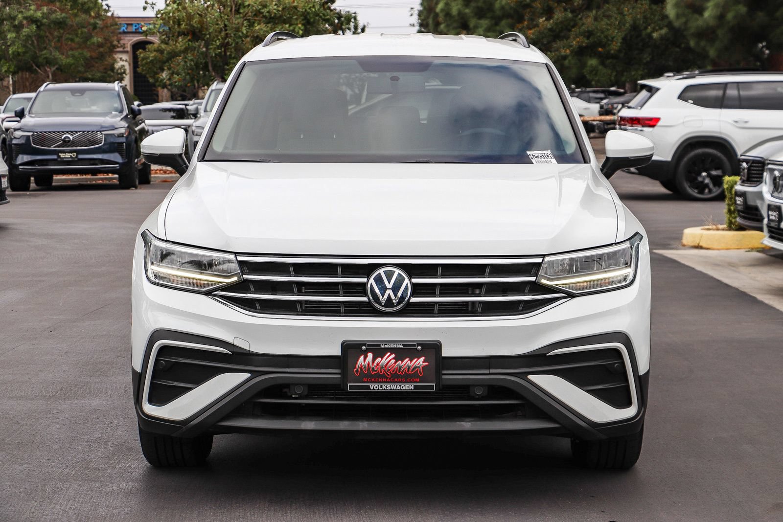 Used 2022 Volkswagen Tiguan S FWD image 2