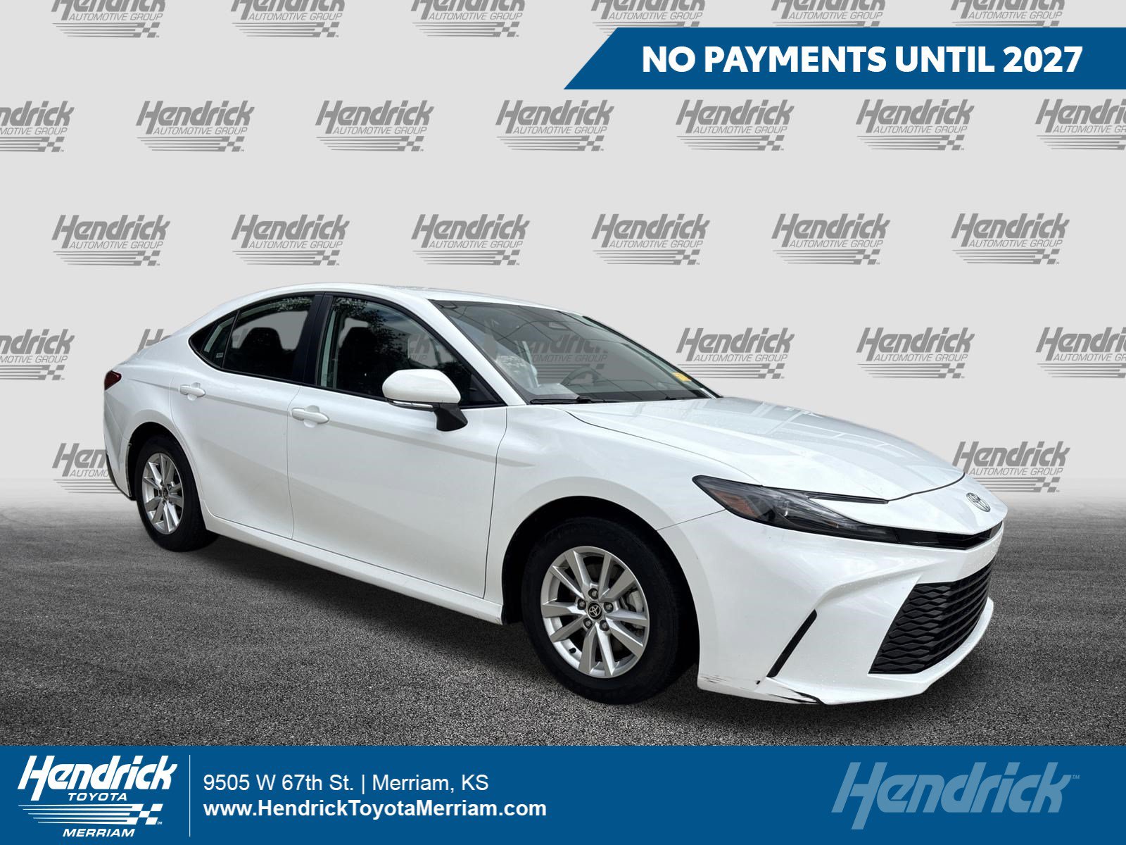 Used 2025 Toyota Camry Hybrid FWD image 1