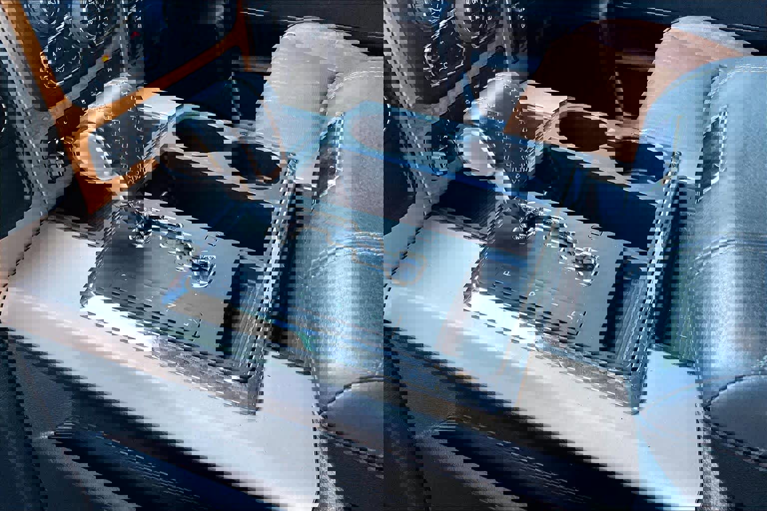 Used 2013 RAM 1500 Laramie Longhorn w/ Convenience Group AWD/4WD image 18