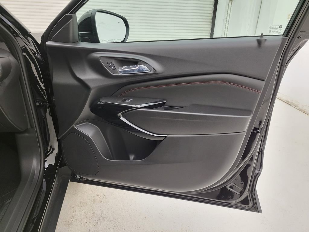 New 2026 Chevrolet Trax RS image 32