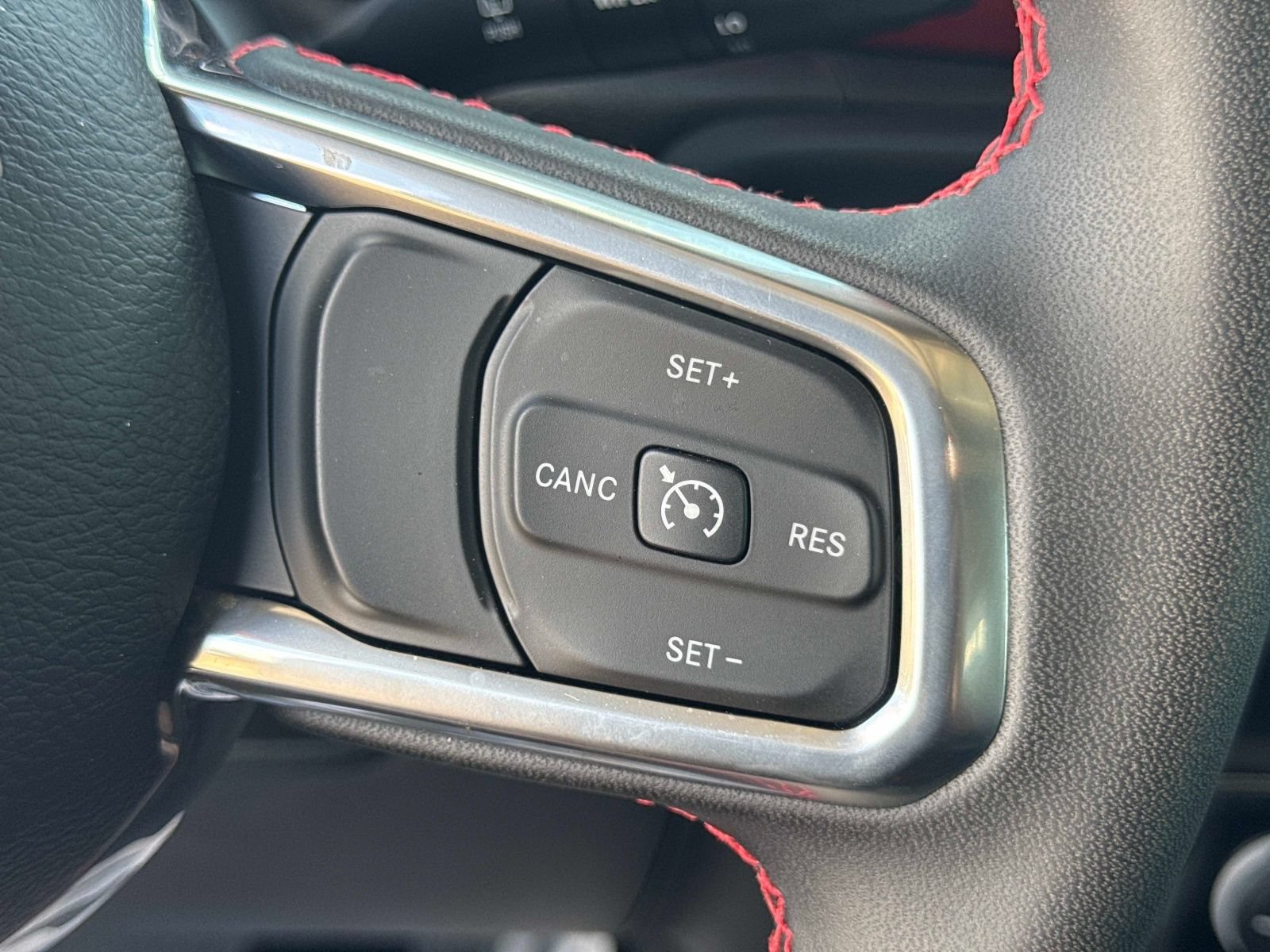 Used 2023 Jeep Wrangler Unlimited Rubicon AWD/4WD image 22