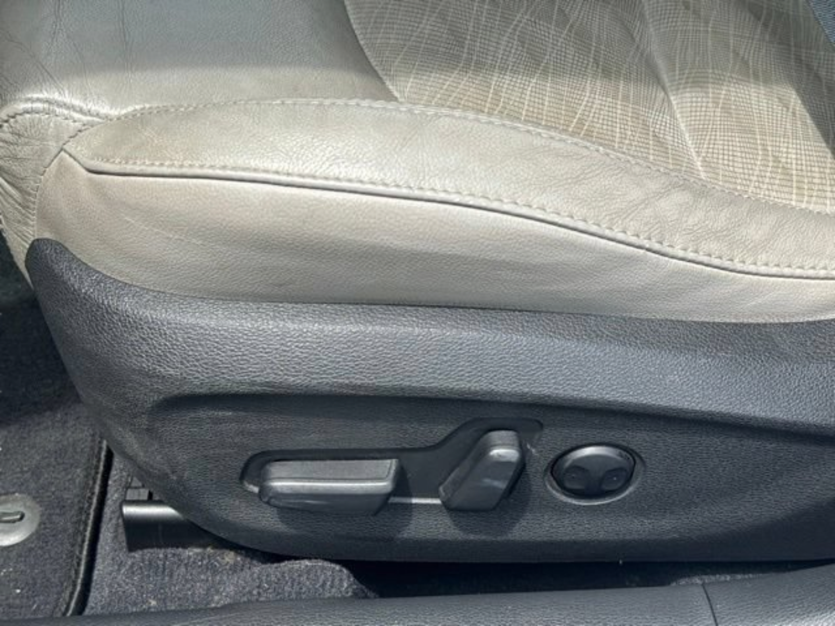 Used 2017 Hyundai Sonata Sport w/ Value Edition Package 02 FWD image 11