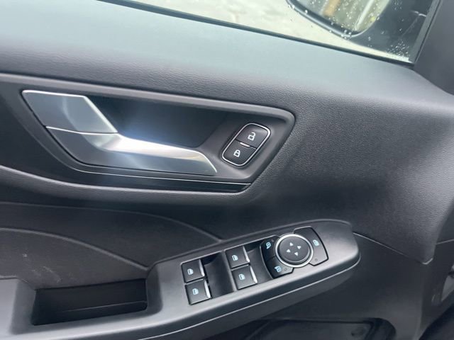 Used 2022 Ford Escape SEL w/ SEL Stealth AWD Package image 22