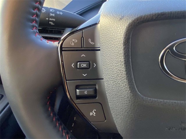 Used 2025 Toyota Prius Plug-In Hybrid image 19