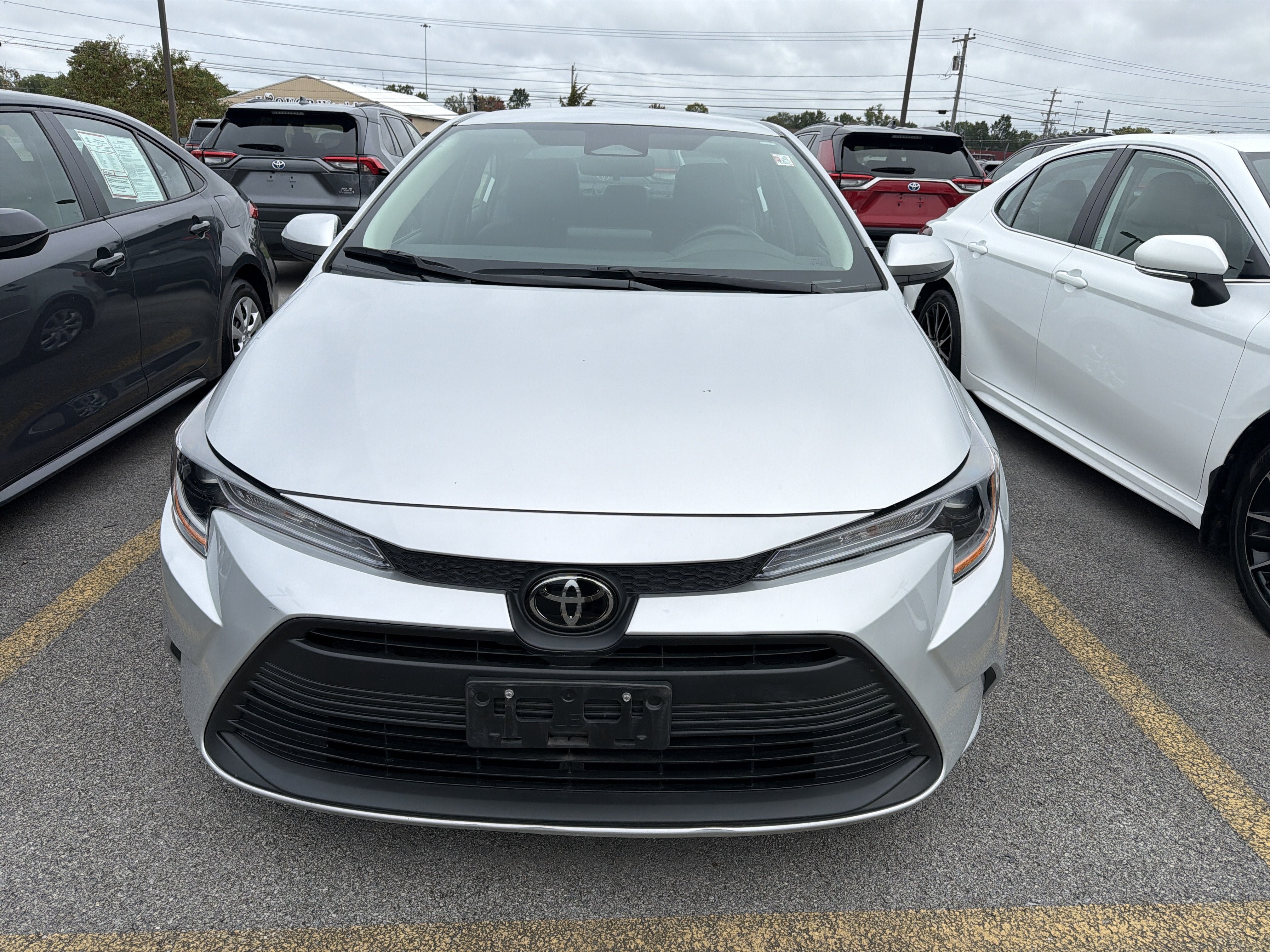 Used 2024 Toyota Corolla LE FWD image 3