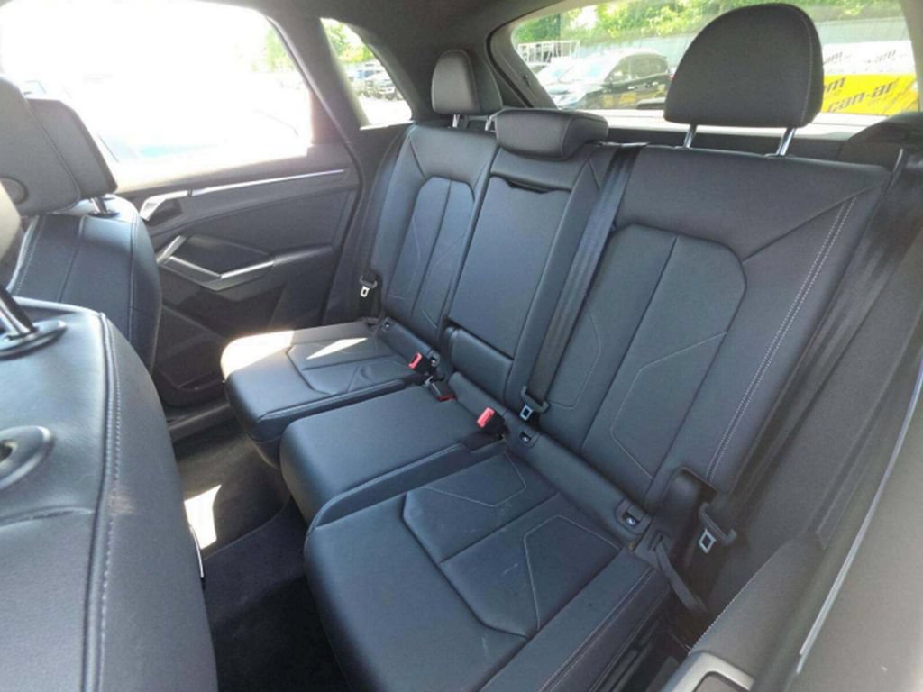 Used 2022 Audi Q3 2.0T Premium Plus AWD/4WD image 5