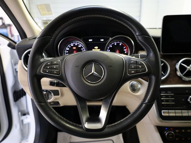Used 2020 Mercedes-Benz GLA 250 4MATIC image 9