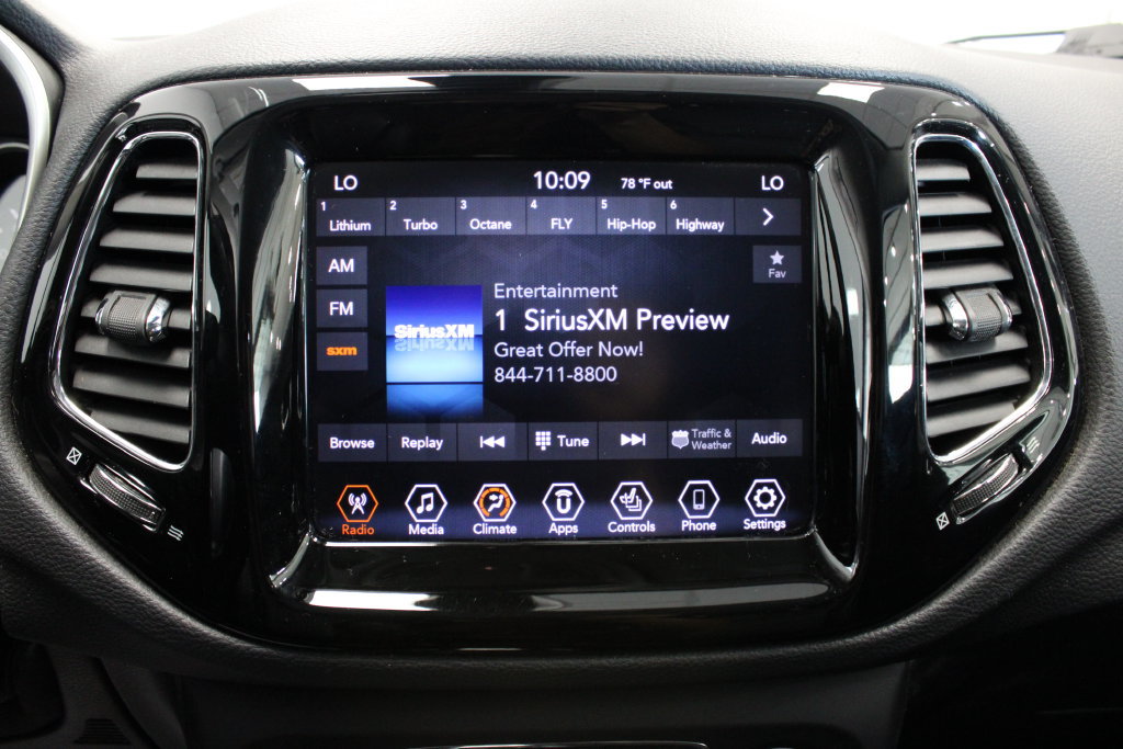 Used 2020 Jeep Compass Limited AWD/4WD image 17