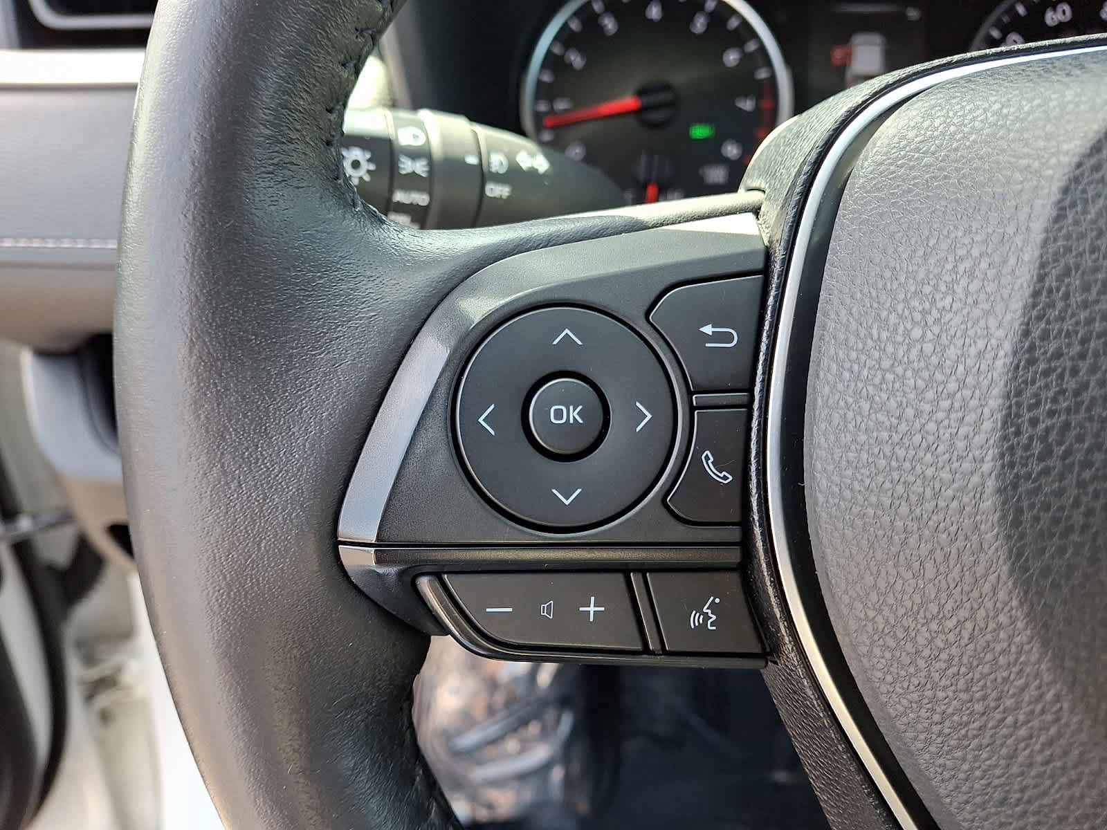 Certified 2021 Toyota RAV4 XLE w/ Convenience Package AWD/4WD image 23