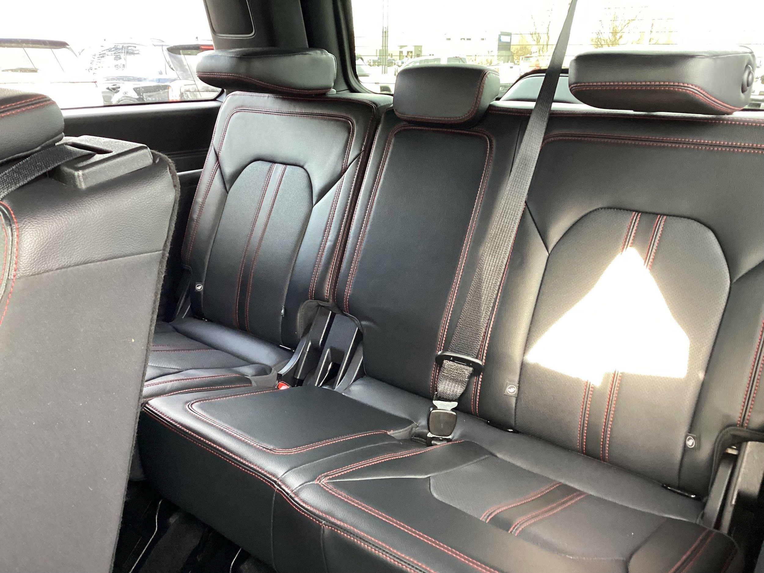 Used 2022 Ford Expedition Limited AWD/4WD image 14