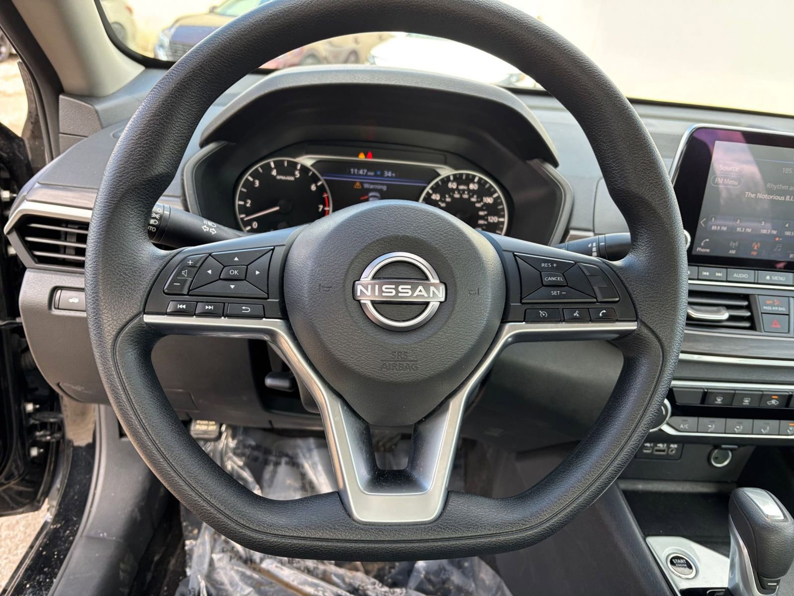 Used 2025 Nissan Altima 2.5 SV FWD image 28