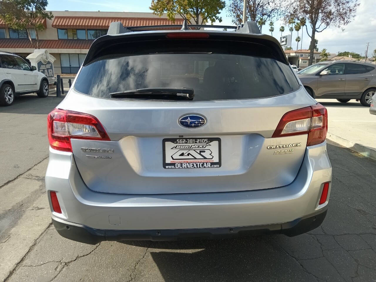 Used 2017 Subaru Outback 2.5i Limited image 4