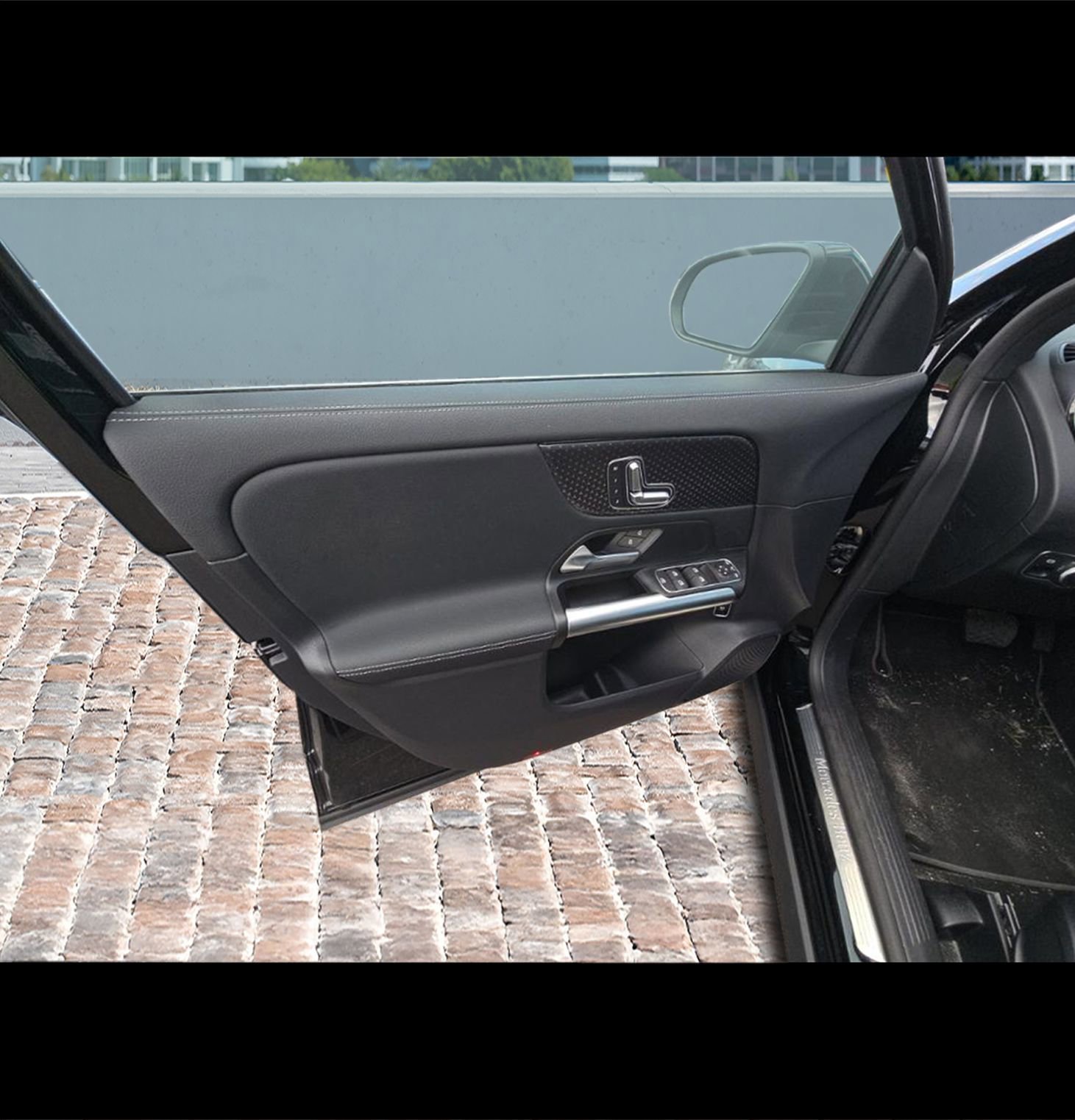 Used 2025 Mercedes-Benz GLA 250 image 22