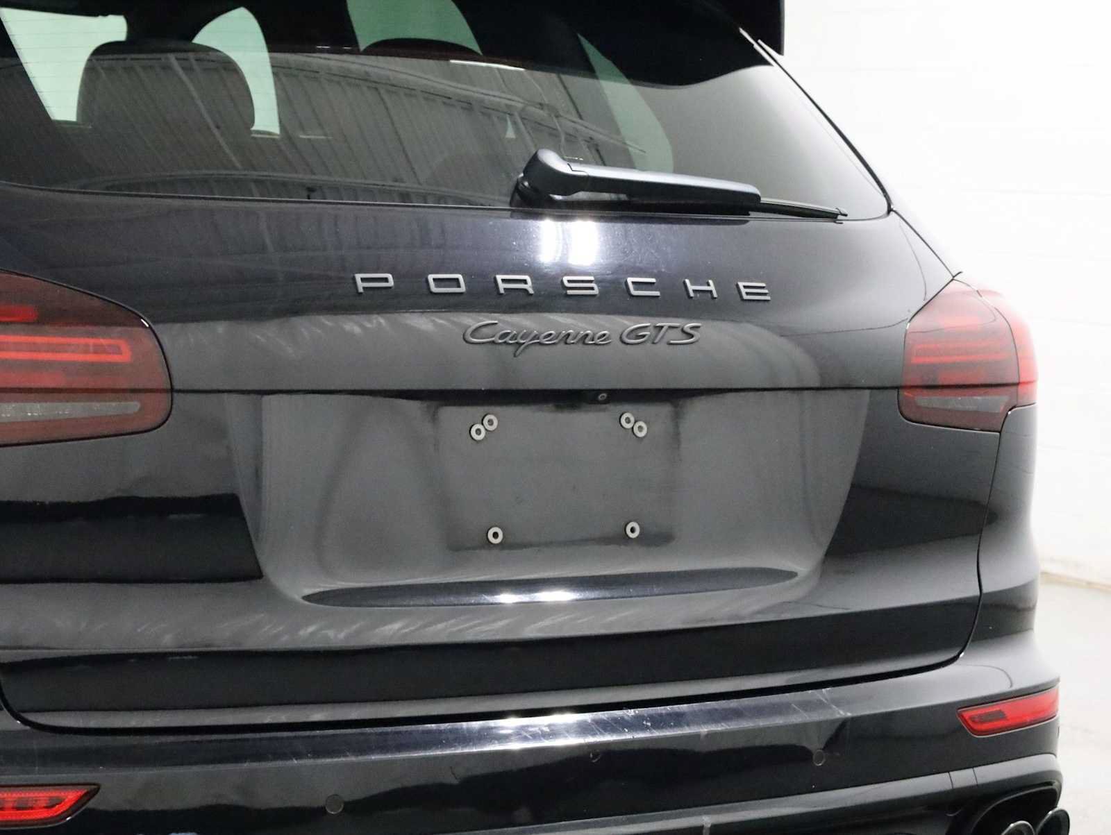 Used 2016 Porsche Cayenne GTS AWD/4WD image 8