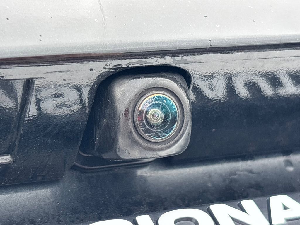 Used 2022 Toyota Corolla SE image 16