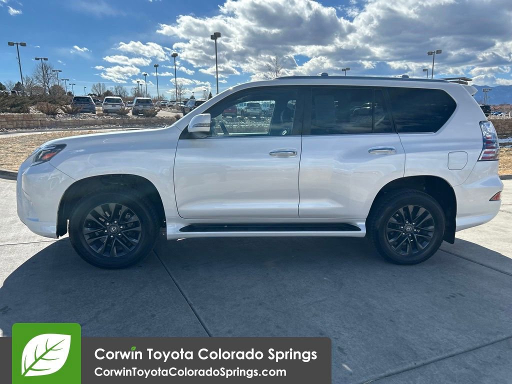 Used 2023 Lexus GX 460 Premium w/ Premium Package image 4