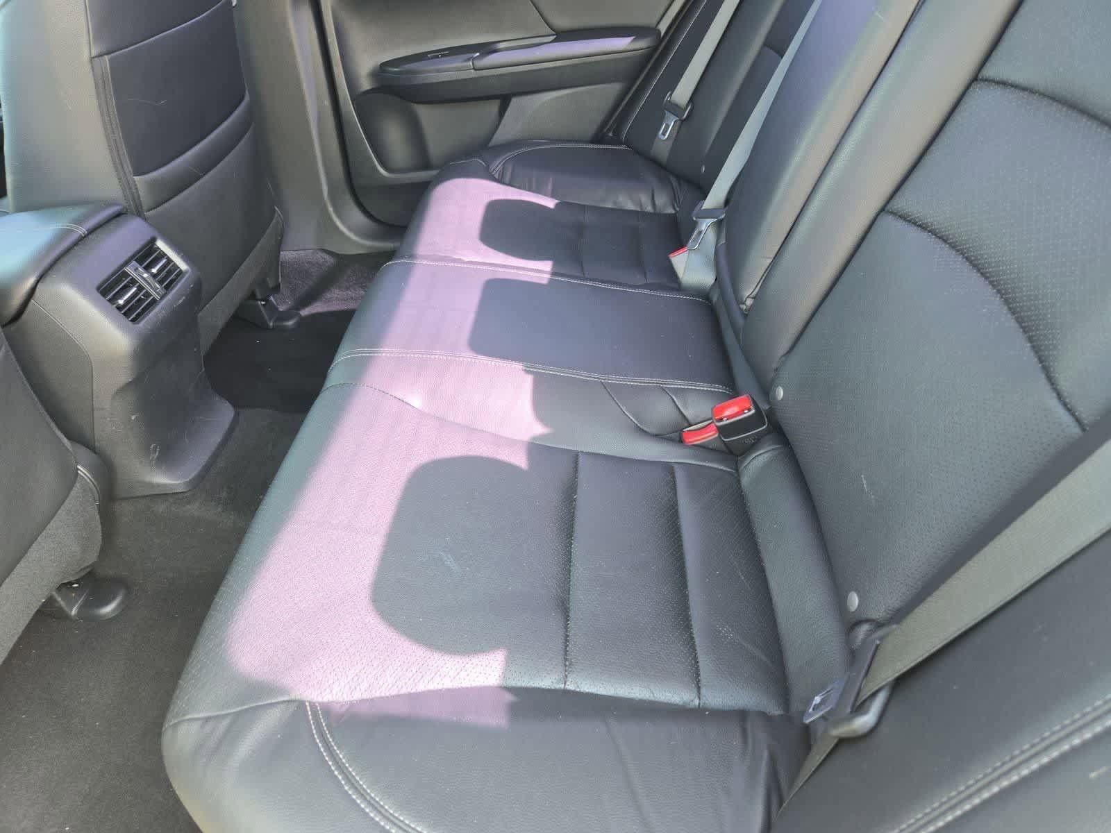 Used 2017 Honda Accord EX-L image 18
