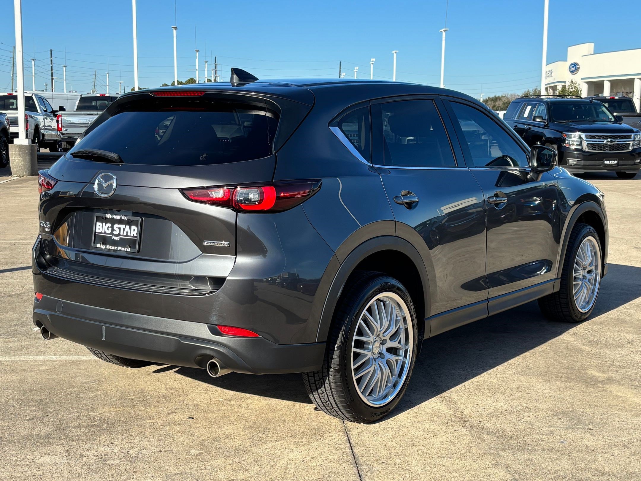 Used 2023 MAZDA CX-5 AWD 2.5 S w/ Premium Plus Pkg image 3